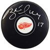 Image 1 : BRETT HULL SIGNED DETROIT RED WINGS LOGO HOCKEY PUCK