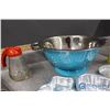 Image 8 : Assorted Kitchenware