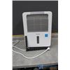 Image 1 : **Dehumidifier