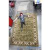 Image 2 : **8' x 11' Area Rug