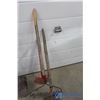 Image 3 : (5) Gardening Tools