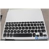 Image 3 : Logitech Tablet Case w/Keyboard
