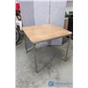 Image 1 : **Folding Table
