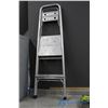 Image 1 : Two-Step Step Ladder