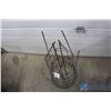 Image 3 : (5) Metal Tomato Cages
