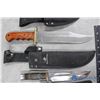 Image 3 : (2) Hunting Knives & (1) Skinning Knife (All w/Sheaths)