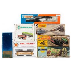 HO Scale train cars