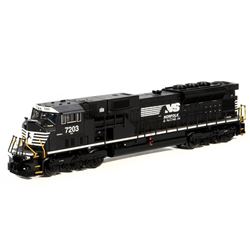 Lionel 6-38585 O Gauge Norfolk Southern SD80 MAC locomotive #7203