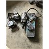 Image 1 : Unite hydraulique 24 volt avec selenoid et chargeur a batterie