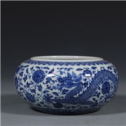 Blue and Whilte Floral and Dragon Pattern Brush Washer