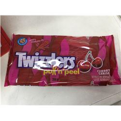 Lot of Twizzlers Pull n' Peel- Cherry Flavour (9 x 396g)