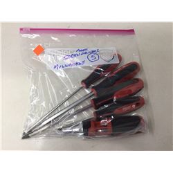 Assorted Milwaukee Screwdrivers
