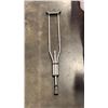 Image 3 : UNIVERSAL ALUMINUM CRUTCHES