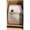 Image 2 : NEW PORCELAIN UNDERMOUNT SINK