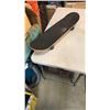 Image 1 : AIRWALK SKATEBOARD