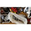 Image 4 : 2 TRAYS OF TOOLS