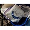 Image 3 : New spinning mop bucket and mop heads with conair foot Spa