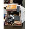 Image 3 : 2 trays of ceiling mount, bulbs and more