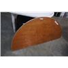 Image 2 : White plastic patio table and half moon wood table