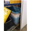 Image 3 : Lot of storage totes