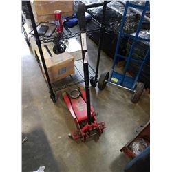 Heavy duty red floor jack