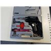 Image 2 : Electric soldering gun in case
