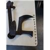 Image 3 : 2 IRON COBBLERS TOOLS