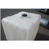 Image 3 : 1000 litre plastic container with spout