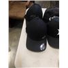Image 2 : LOT OF CANUCKS, GOLF AND OTHER HATS