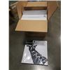 Image 1 : Box of giraffe prints and box of wall plaques