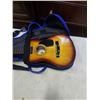 Image 2 : FIRST ACT KIDS ACOUSTIC GUITAR