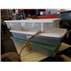 Image 2 : 3 LONG STORAGE TOTES