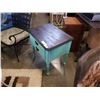 Image 2 : PAINTED 2 DRAWER NIGHTSTAND
