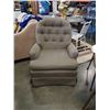 Image 2 : BUTTONBACK CHAIR