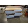 Image 2 : MODERN 6 DRAWER DRESSER