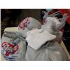 Image 2 : LOT OF HAND TOWELS