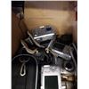 Image 2 : BOX OF DIGITAL CAMERAS