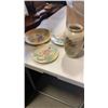Image 2 : LOT OF JAPANESE PLATES AND VASES