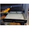 Image 2 : Cash box with key no tray