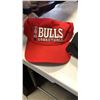 Image 2 : 3 vintage chicago bulls hats including jordan