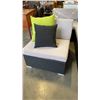 Image 1 : PREMIUM ALUMINUM LIGHT GREY ACCENT CHAIR W/ 2 THROW PILLOWS - RETAIL $449