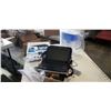 Image 1 : PORTABLE DVD PLAYER AND WATER FILTER JUG