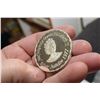 Image 3 : 1977 QUEEN ELIZABETH 1.33 OZ STERLING MEDAL