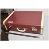 Image 1 : Hard Body Vintage Suitcase