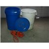 Image 1 : 2X THE MONEY/ PLASTIC BARRELS WITH 1 LID