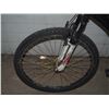 Image 2 : MOUNTAIN BIKE