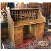 Image 1 : CIRCA 1910-20 AMERICAN GOLDEN OAK ROLLTOP DESK