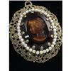 Image 2 : GERMAN CAMEO BROOCH 18K & POSSIBLY AMBER