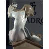 Image 2 : PORCELAIN LLADRO PICK OF THE LITTER 07621