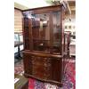 Image 1 : CIRCA 1940 GEORGIAN STYLE MAHOGANY CHINA CABINET